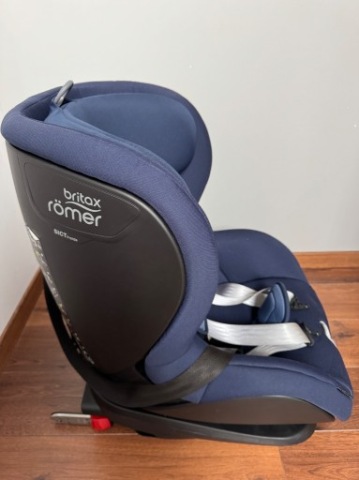 КРІСЛО АВТО BRITAX TRIFIX 2 I-SIZE MOONLIGHT BLUE 9-22 KG 