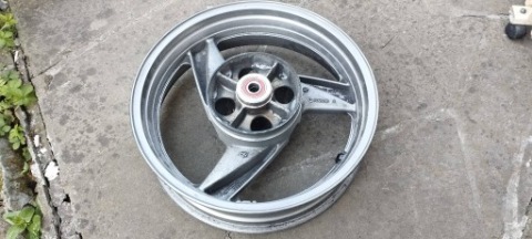 KAWASAKI ZZR 600 93-04 ДИСК ЗАД 17