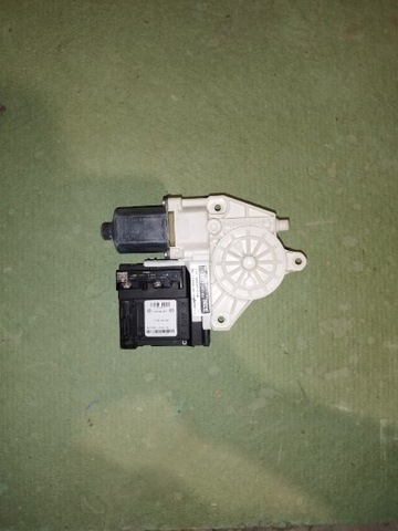 MOTOR LIFTING DEVICE GLASS RIGHT AUDI A3 8P 100%  