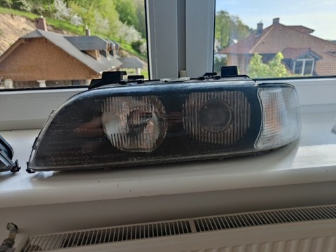 Lampy przód BMW 5 E39 xenon Depo Eu 