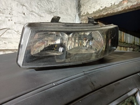 ФАРИ ПЕРІД SEAT TOLEDO2 LEON1 