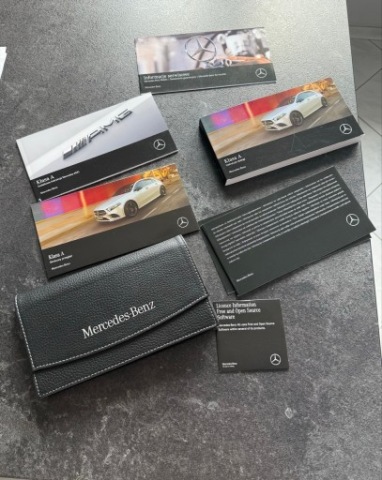 ІНСТРУКЦІЯ ОБСЛУГОВУВАННЯ MERCEDES W177 A45S AMG 