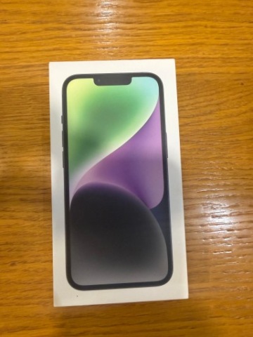 NOWY TELEPON  IPHONE 14