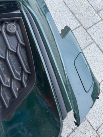 AUDI A3 8Y S-LINE РЕШІТКА БАМПЕРА ПРАВА ПЕРІД 8Y0807682B 