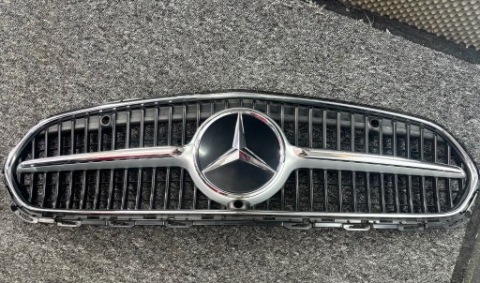 РЕШІТКА MERCEDES C КЛАСС W206 