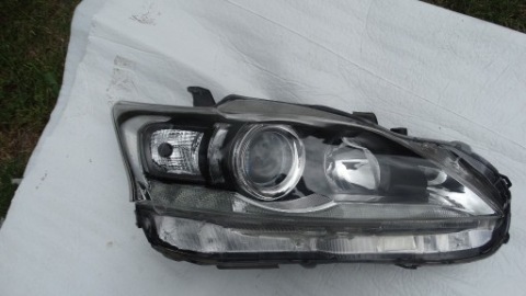В ХОРОШОМУ СТАНІ ФАРА LEXUS CT ЗВИЧАЙНА LED (СВІТЛОДІОД) CT200H 10- CT200 