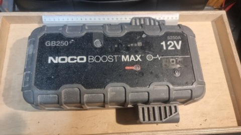 NOCCO BOOST МАКС GB250 12V ПОШКОДЖЕНИЙ ЕЛЕКТРОНІКА 