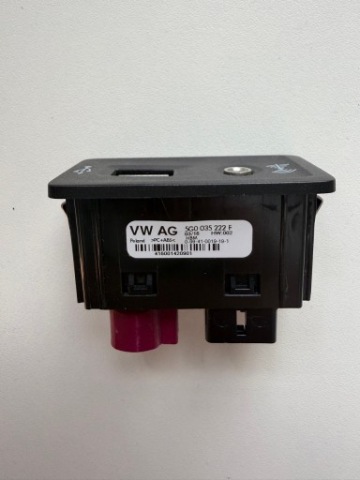 ОРИГІНАЛЬНИЙ ПРИВОД USB AUX VAG VW SEAT SKODA 5G0 035 222 F 