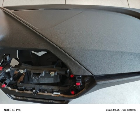 ДОШКА РОЗПОДІЛ BMW1F40 