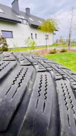 ШИНЫ ЗИМНИЕ 215/50 R17 95V LAUFENN I FIT ЦЕНА ZA 4 ШТ 