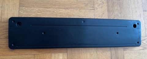 ДЕШЕВО ПІДКЛАДКА ПІД TABLICE РЕЄСТРАЦІЙНА MERCEDES W205 AMG A2058171678 