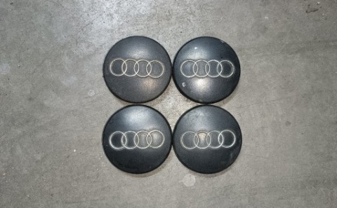 ОРИГІНАЛ КОВПАЧКИ ТИТАНОВІ ДИСКИ AUDI 68MM 8D0601170 