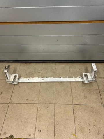 БАЛКА ПІД РАДІАТОРИ A1776204500 W177 W118 W247 W243 