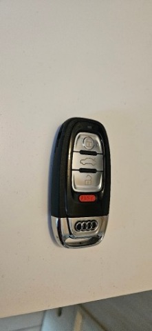 КЛЮЧИК ПУЛЬТ ZDALNEGO УПРАВЛІННЯ AUDI A5, A8 D4 KEYLESS +PANIC 4H0959754G 