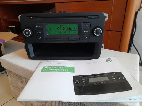 RADIO SKODA BLUES RAPID FABIA + MANUAL MANTENIMIENTO  