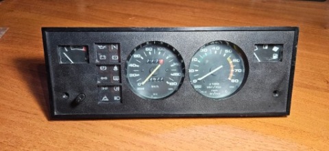 ПАНЕЛЬ ПРИЛАДІВ ПРИБОРНА ПАНЕЛЬ ДОШКА РОЗПОДІЛ FIAT 125P 1982-1987 