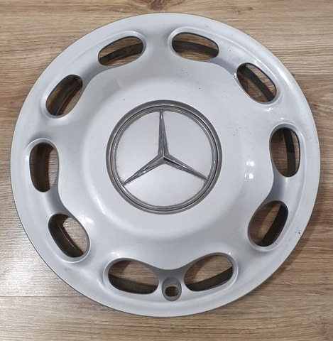 TAPACUBO TAPA MERCEDES R 16 SÚPER ESTADO  