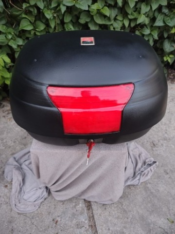 КОФР ЦЕНТРАЛЬНЫЙ GIVI SIMPLY E42 