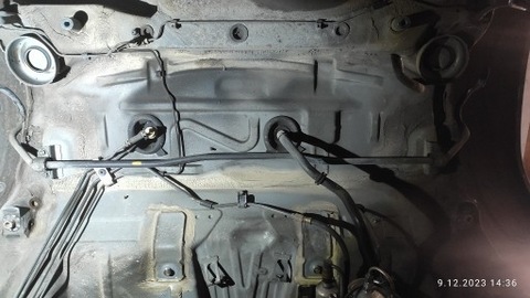 STABILIZER REAR MERCEDES W124 400E V8  