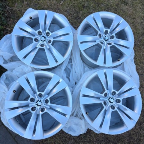ДИСКИ SKODA KAROQ OEM 5X112 18 ДЮЙМИ ET45 7J ОТВІР 57.1MM 57A601025E 