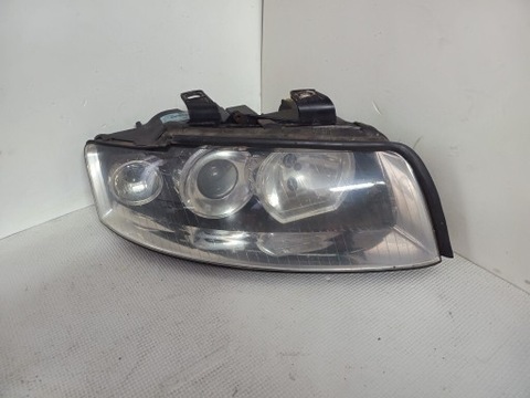 Lampa reflektor prawy audi a4 b6 Valeo europa  