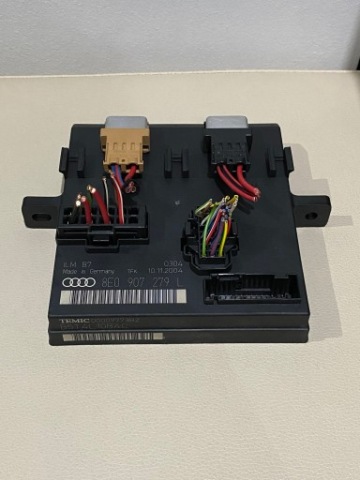 AUDI A4 B7 МОДУЛЬ ФОНАРЕЙ 8E0907279L 