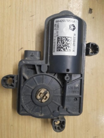 ENGINE MANAGEMENT LID W ISSUE DODGE CHALLENGER 68420755AA CHARGER 