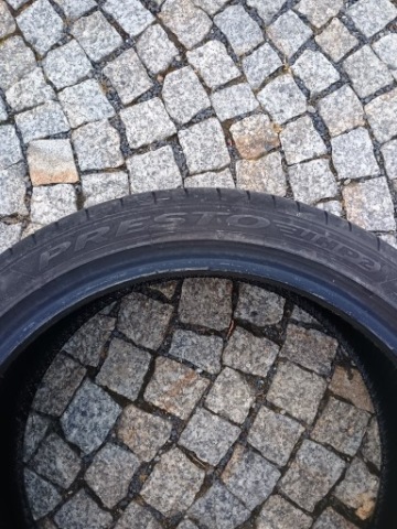 Dębica Presto UHP 2 225/40 r18 92Y