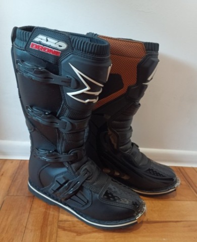 ВЗУТТЯ ENDURO AXO 44 