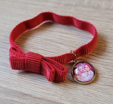 Bransoletka na szczęście kokardka czerwona HUNTRIX