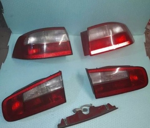 JUEGO FAROS TRASEROS RENAULT LAGUNA 2  