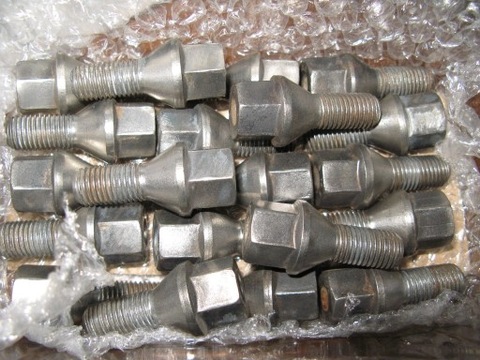 PERNO RUEDAS M12X1,5 OPEL JUEGO 20 PIEZAS  