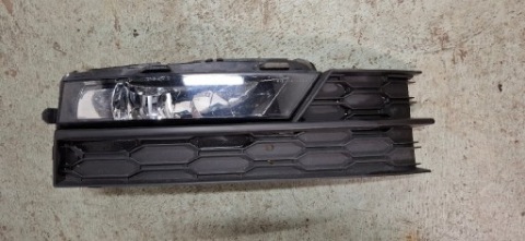 ГАЛОГЕН ПРАВИЙ SKODA OCTAVIA 3 3 LIFT, 5E0 941 700 F, РЕШІТКА 5E0 807 682 F 
