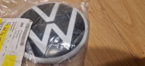 НОВИЙ ОРИГІНАЛЬНИЙ ЕМБЛЕМА ЗНАЧОК КРИШКИ БАГАЖНИКА ЗАДНЬОЇ VW ID 4 ID 5 / 11A853630 