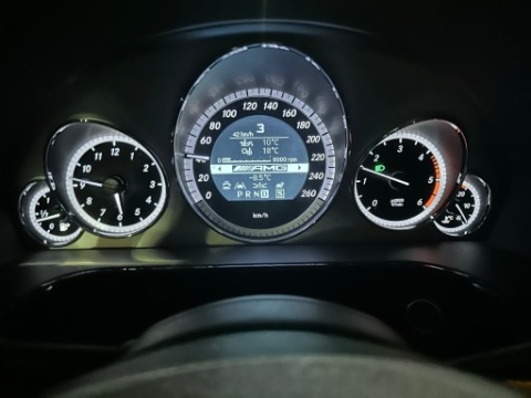 W212 ПРИБОРНА ПАНЕЛЬ AMG МЕНЮ E350 CDI 