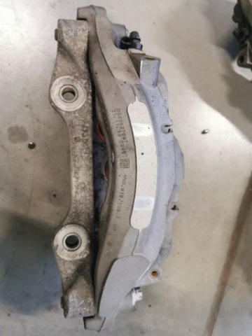 СУППОРТИ ГАЛЬМІВНЕ AKEBONO 6-TLOKI 350MM 4N0 615 105 T; 4N0 615 106 T AUDI 