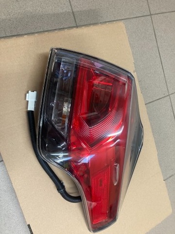 FARO TOYOTA RAV 4 RESTYLING DERECHA ORIGINAL EE.UU.  