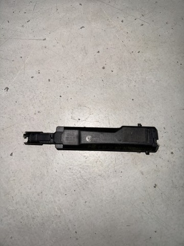 AUDI CON SENSOR MANECILLAS KESSY 8W0927754  