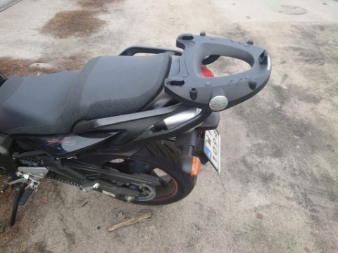 СТЕЛАЖ КОФРА ЦЕНТРАЛЬНОГО GIVI MONOKEY V46 DO YAMAHA FZ6-N FZ6 FAZER 