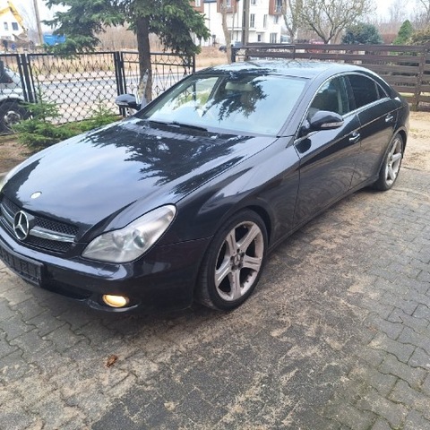 CAPO MERCEDES CLS NEGRO C197  