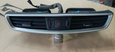 NISSAN QASHQAI II J11 13-21 РЕШІТКА ПОВІТРОВОДУ 68-7504EAOA 
