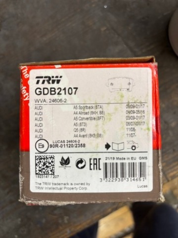 КОЛОДКИ ГАЛЬМІВНЕ TRW GDB2107 AUDI A4 A5 Q5 