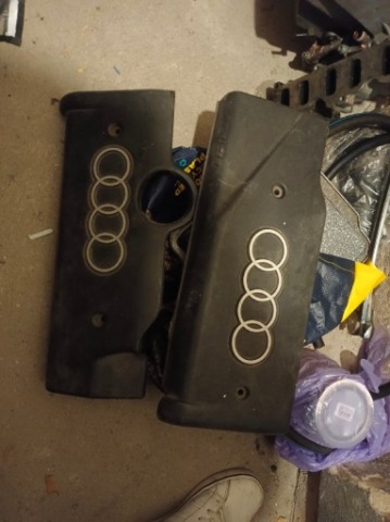 КРИШКИ ДВИГУНА AUDI A8D2 