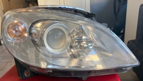 ФАРА ПРАВИЙ ПЕРІД MERCEDES B W245 A1698201861 EU 