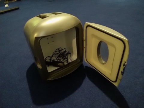 ХОЛОДИЛЬНИК ТУРИСТИЧНЕ 12V АБО 230V 