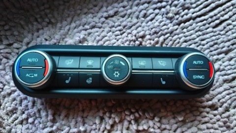 ПАНЕЛЬ КОНДИЦІОНЕРА ALFA ROMEO STELVIO GIULIA 01561303480 