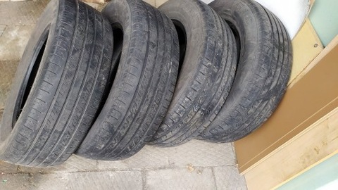 4X TIRES SUMMER 235/65/17 VERY GOOD CONDITION  