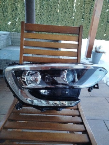 RENAULT MEGANE IV ФАРА ПЕРЕДНЯ ПРАВА 260102555R. 90060921 