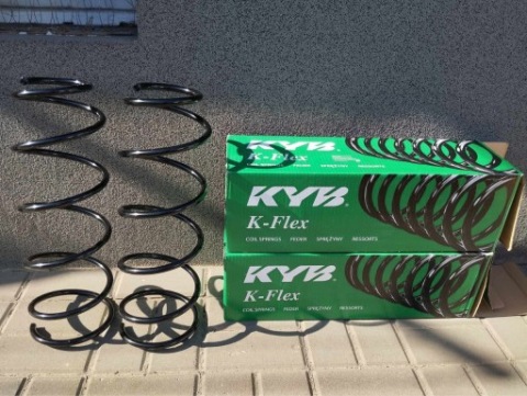 ПРУЖИНА ПІДВІСКИ PEUGEOT 406 KYB RG1550 