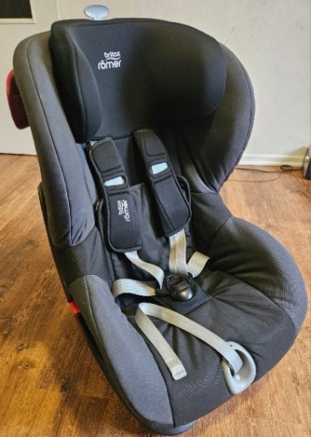 КРІСЛО АВТО BRITAX RÖMER KING II 9-18 KG АБО 9M - 4 LATA. 